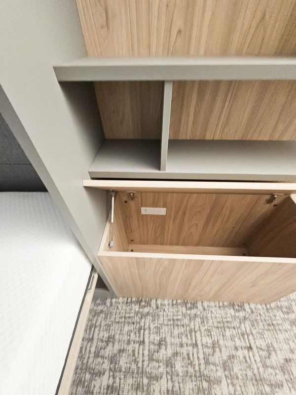 Royal Queen Wall Bed With Desk 83