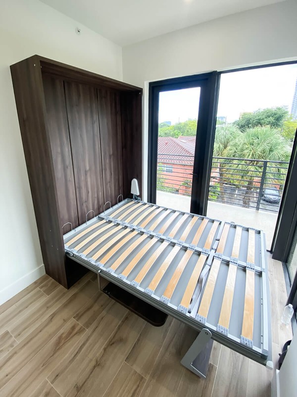 Royal Queen Wall Bed With Desk 85