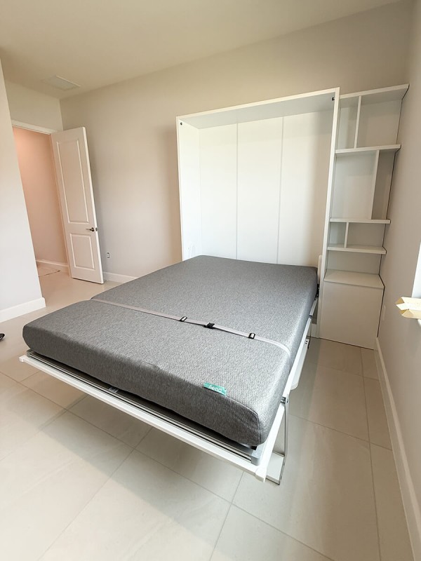 Royal Queen Wall Bed With Desk 97