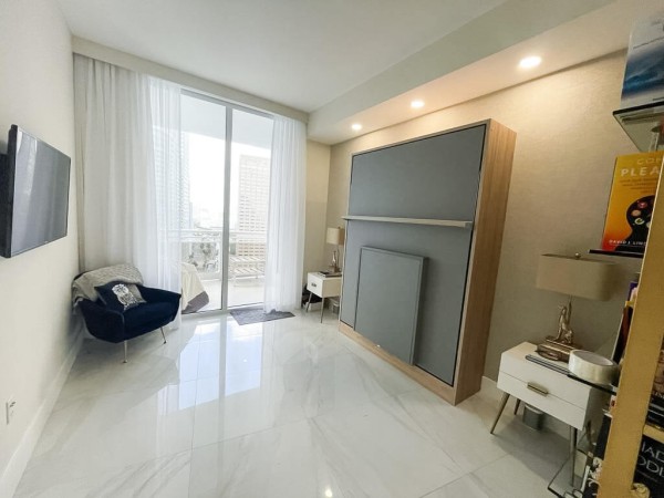 Royal Queen Wall Bed With Desk 24