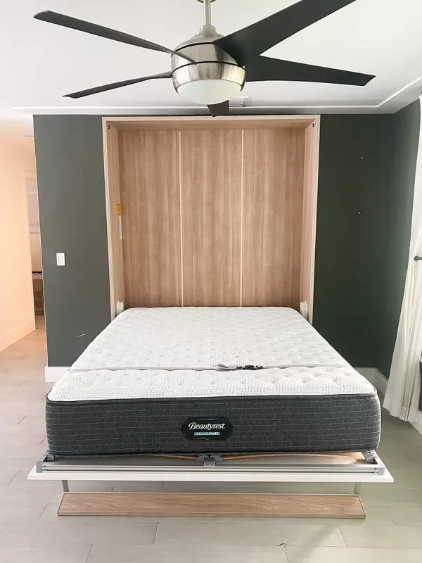 Royal Queen Wall Bed With Desk 91