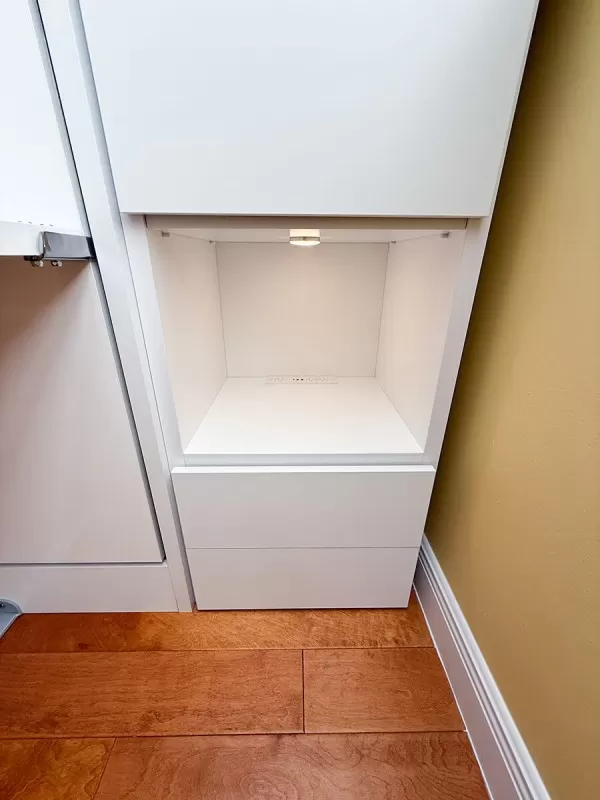 Royal Queen Wall Bed With Sectional Sofa Self Leveling Desk Wardrobes and Bookcase Set 5