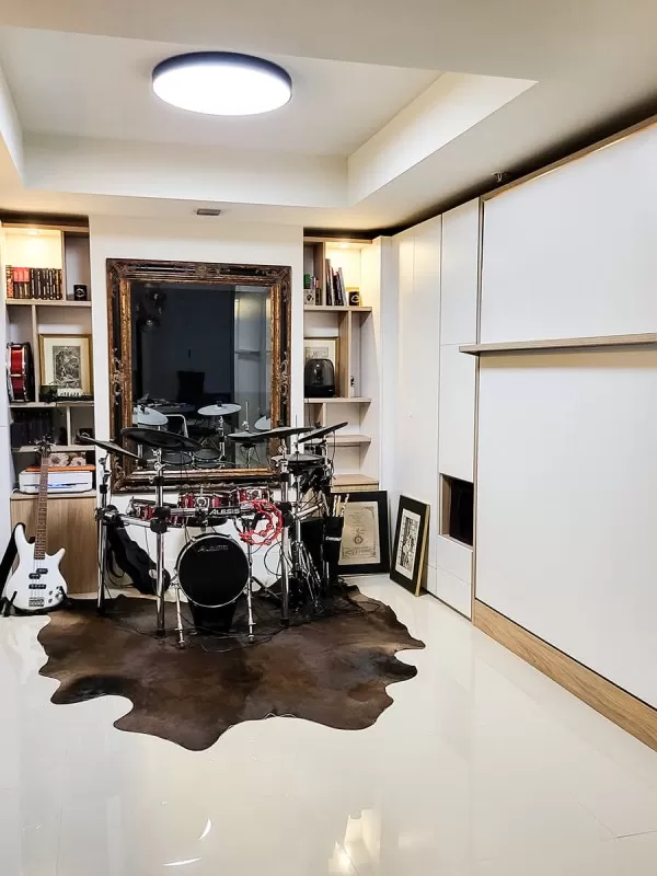 ROYAL Queen Wall Bed with Wardrobes 22