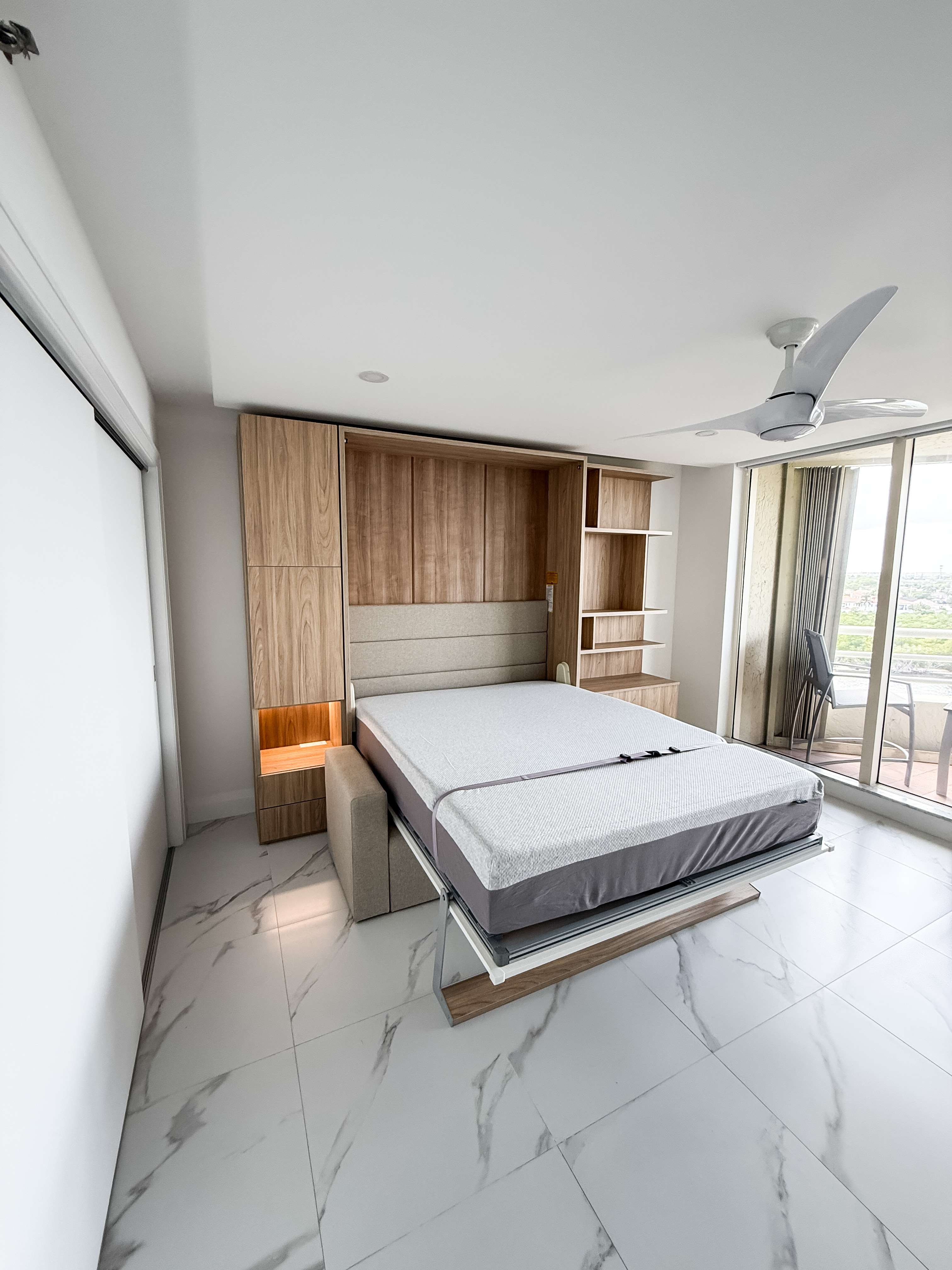 Royal Queen Wall Bed