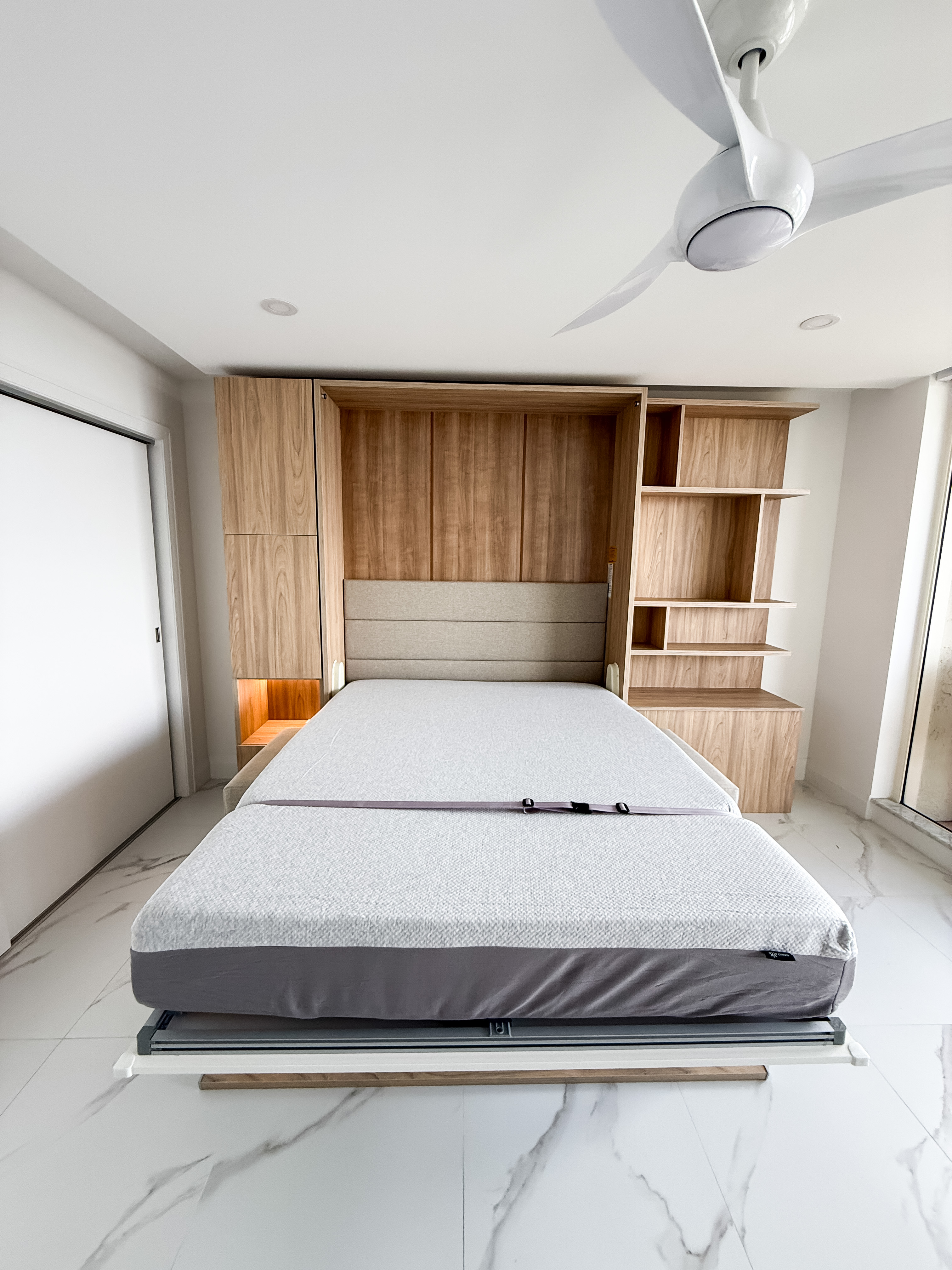 Royal Queen Wall Bed