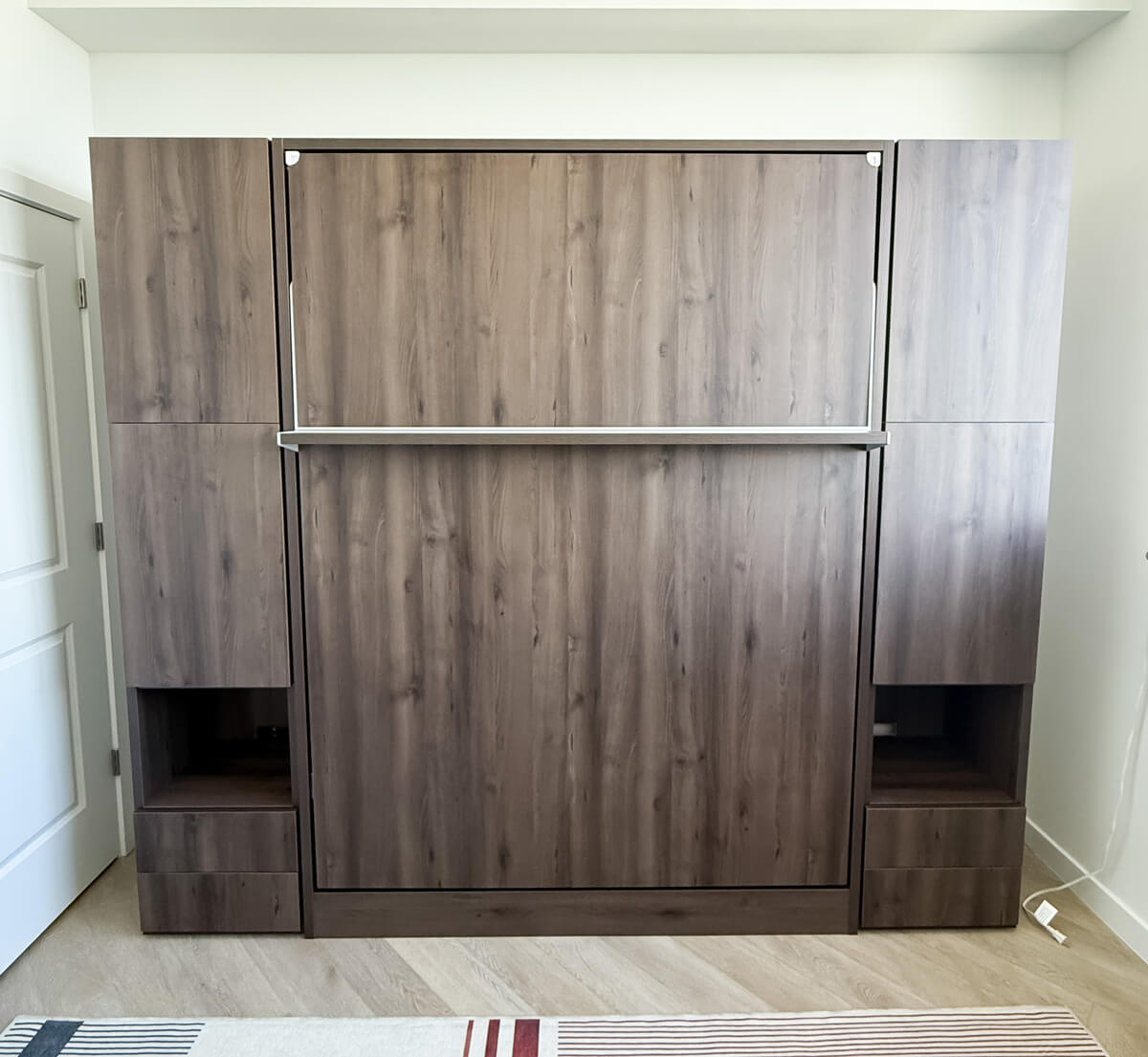 Royal Queen Wall Bed