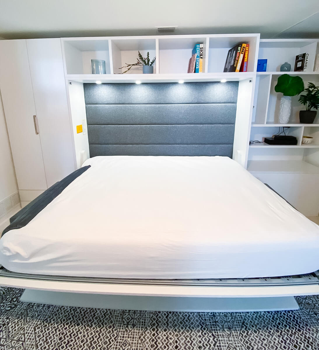 Royal Horizontal Queen Wall Bed